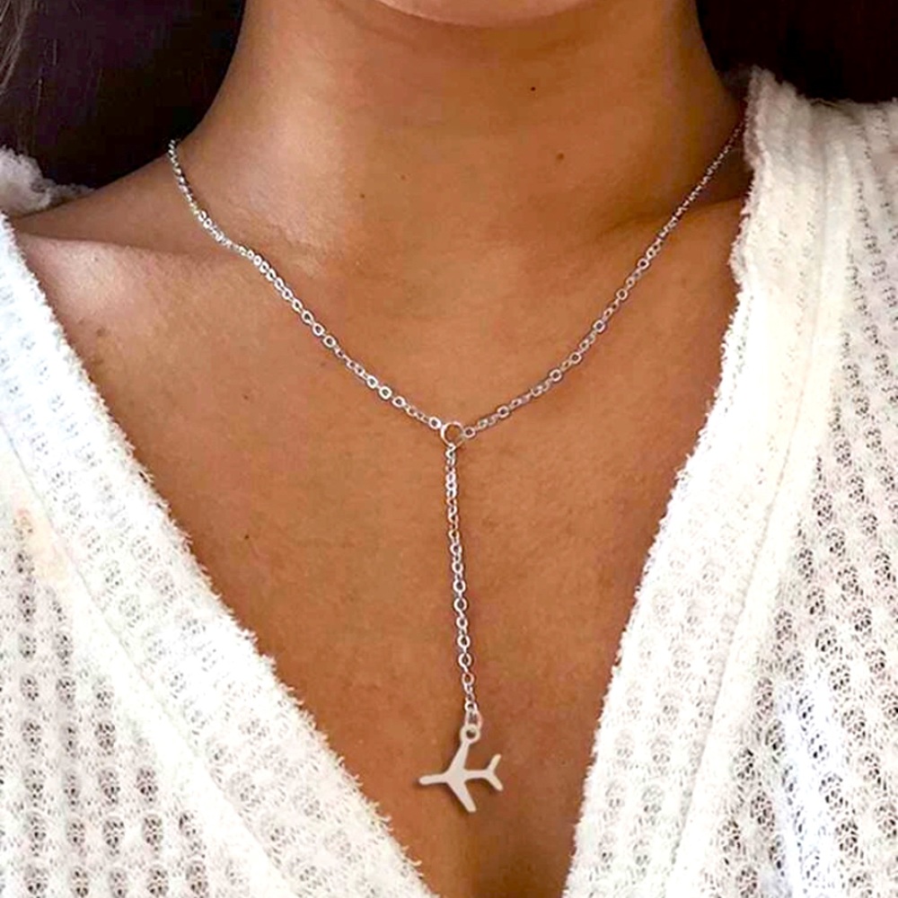 Airplane pendant necklace